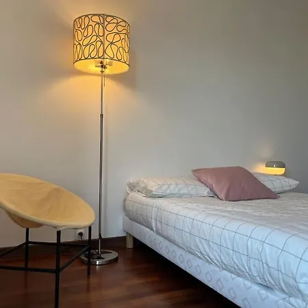 Miramar Apartment Bron