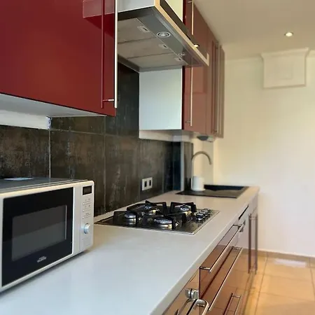 Apartment Miramar Bron